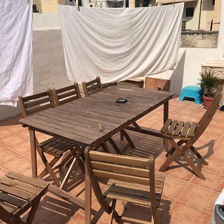 Appartement Characteristic Garibaldi à Bari Extérieur photo
